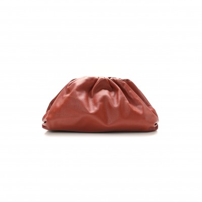 BOTTEGA VENETA SMOOTH BUTTER CALF THE POUCH OVERSIZED CLUTCH RUST  (38*18*9cm)