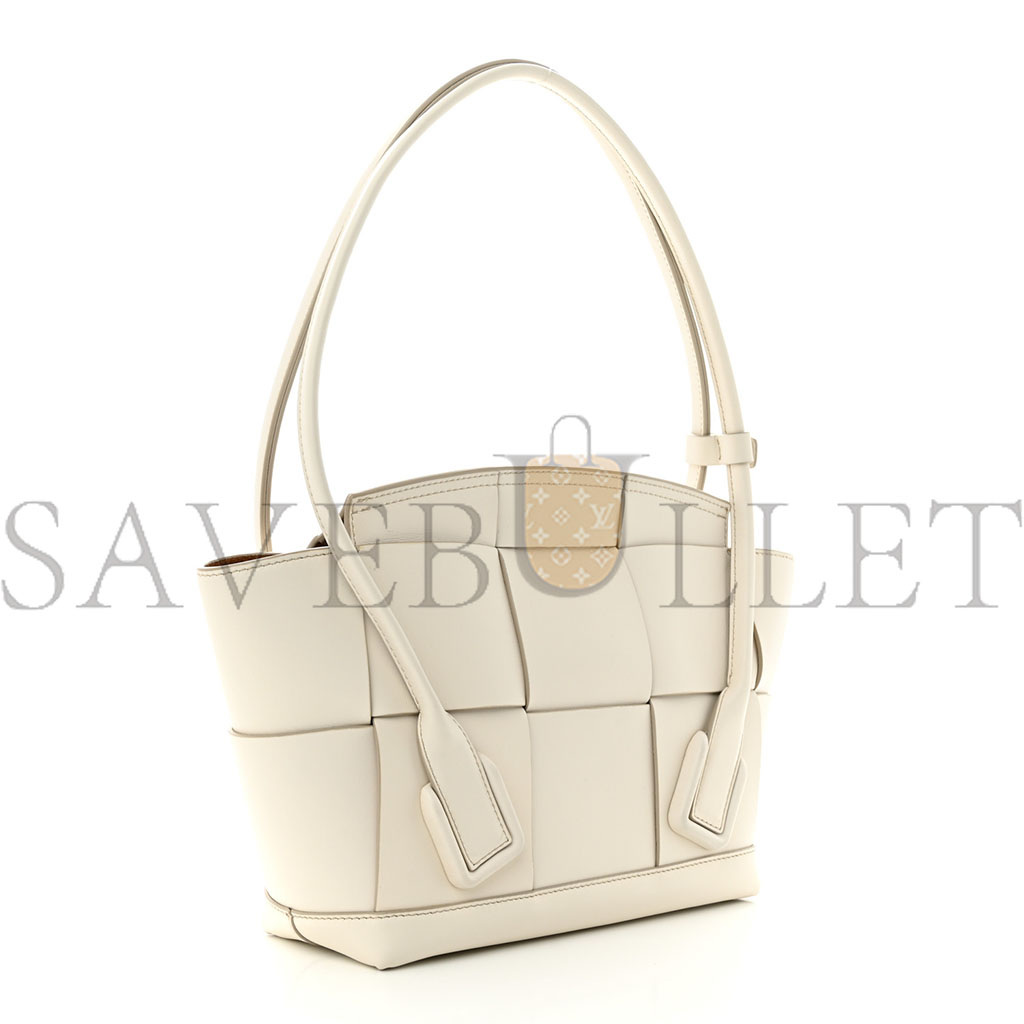 BOTTEGA VENETA FRENCH CALFSKIN MAXI INTRECCIATO SMALL ARCO BIANCO  (22*20*8cm)