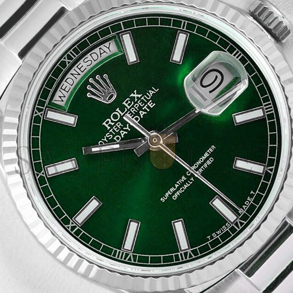 ROLEX DAY-DATE 18K WHITE GOLD - GREEN STICK DIAL WATCH 118239