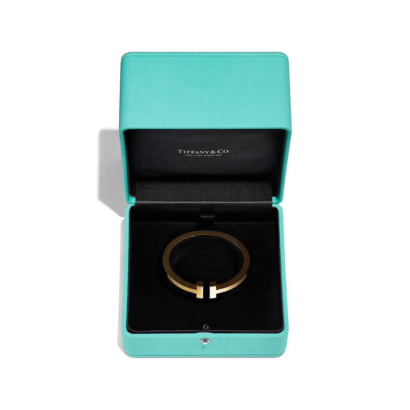 TIFFANY T SQUARE BRACELET IN 18K GOLD